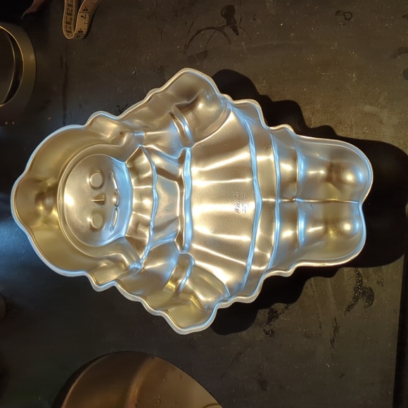 Wilton Raggedy Ann cake pan - Picture 2 of 2